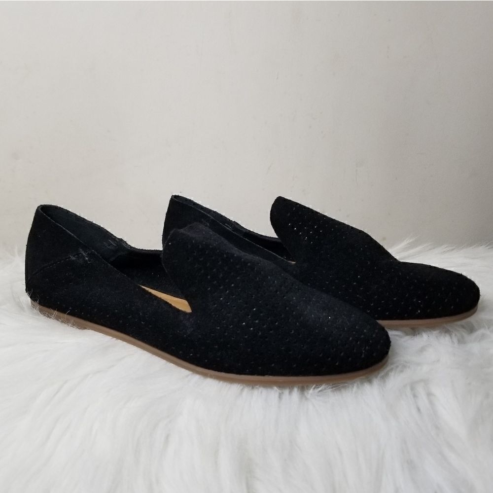 Lucky Brand black shoes flats laser cut detail